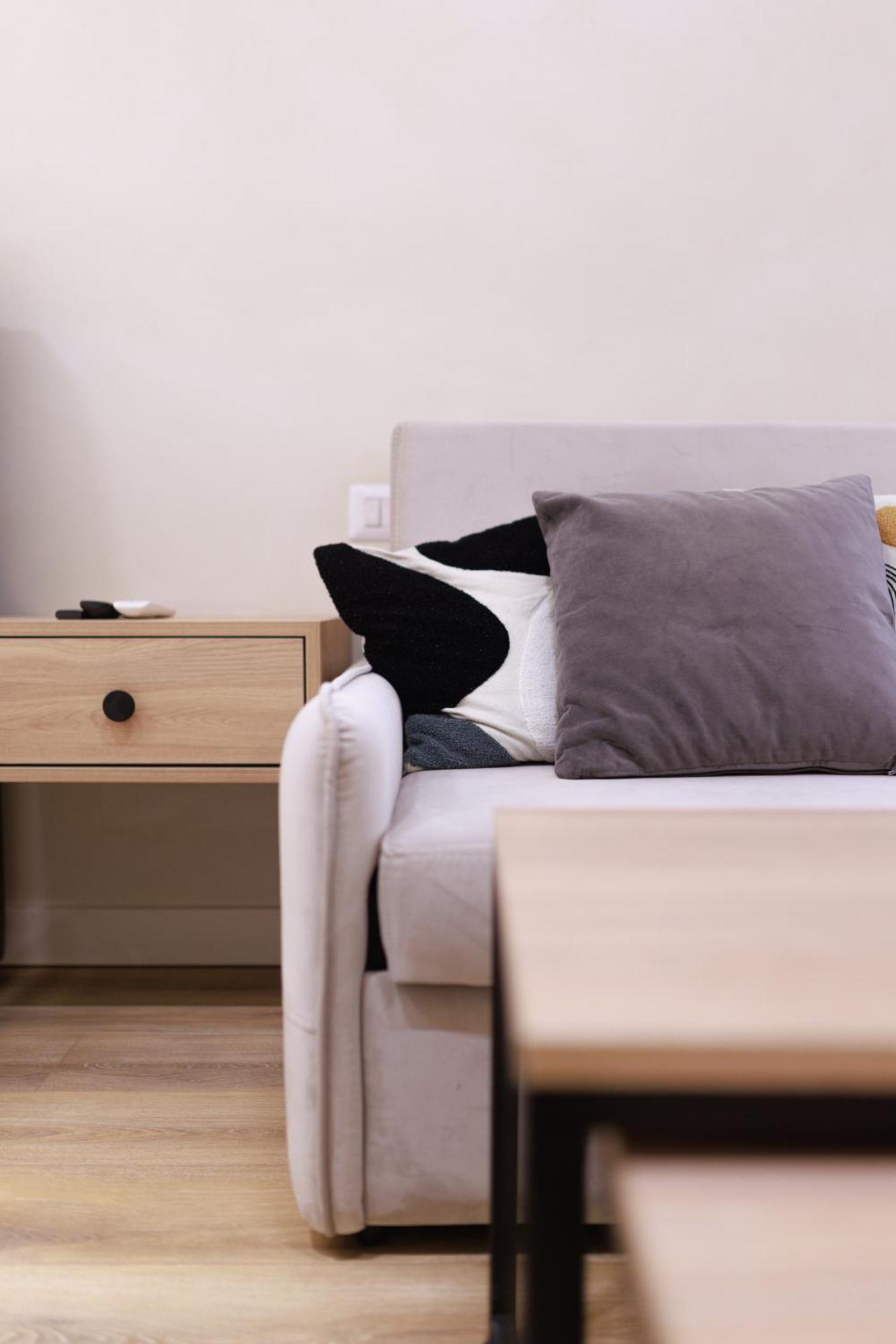 Syncron In The Center Of Appartement